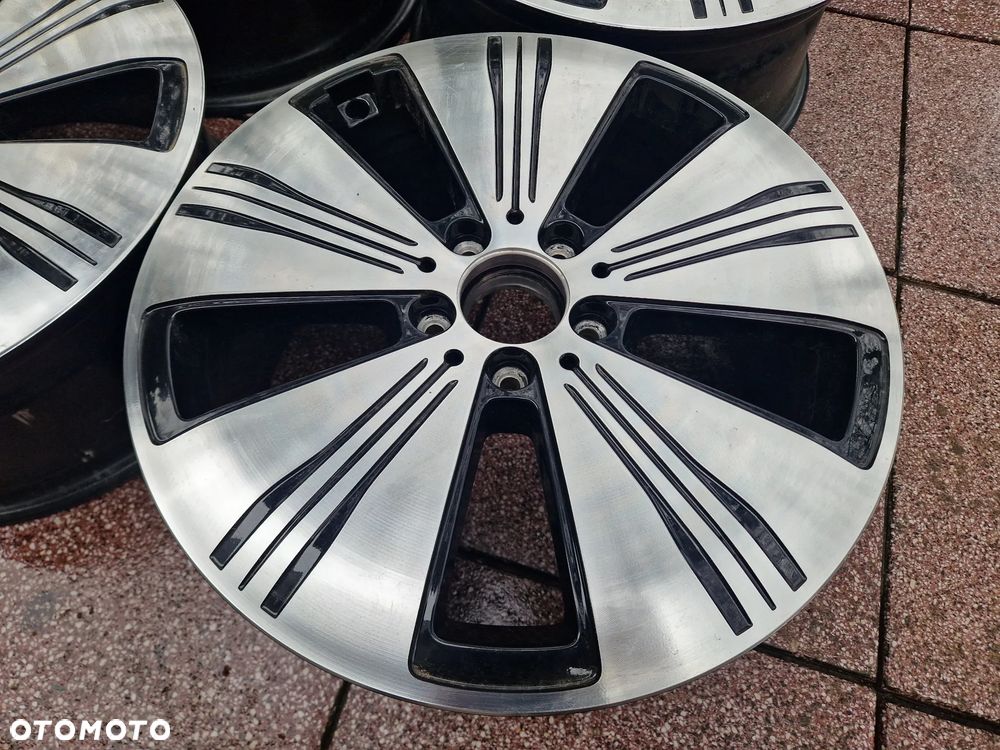 Felgi Mercedes EQA ET 53,5 7,5J x 18H2 N - 14