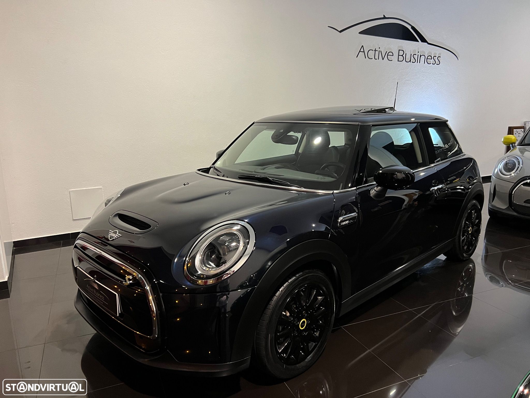 MINI 3 Portas Cooper SE Camden Edition - 1