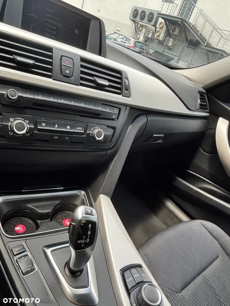 BMW Seria 3 - 18