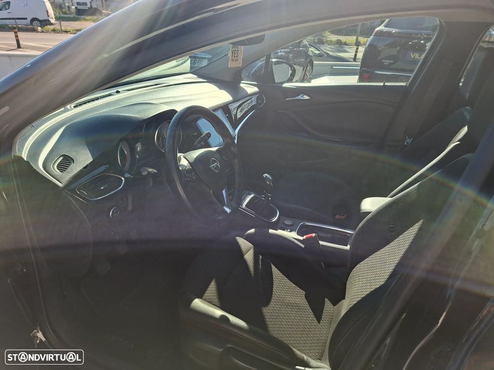 Opel Astra 1.6 CDTI DPF ecoFLEX S&S ENERGY - 36