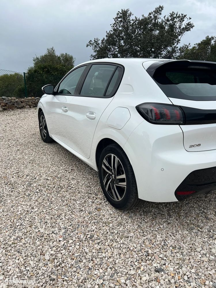 Peugeot 208 1.2 PureTech Allure EAT8 - 4