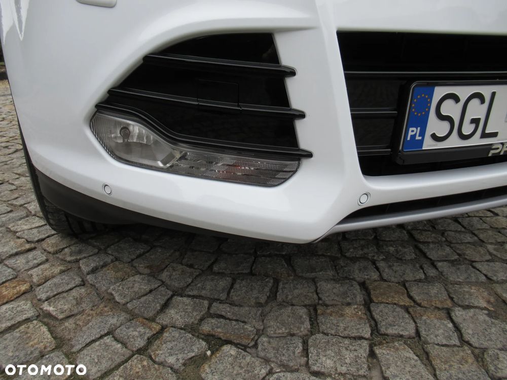 Ford Kuga 1.6 EcoBoost 2x4 Titanium - 20