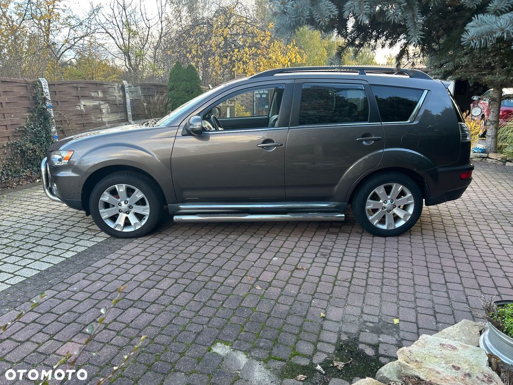 Mitsubishi Outlander 2.2 DI-D 4WD Instyle - 19