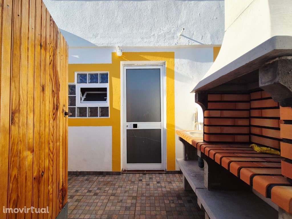 Moradia T2+T2 - Grande imagem: 2/31