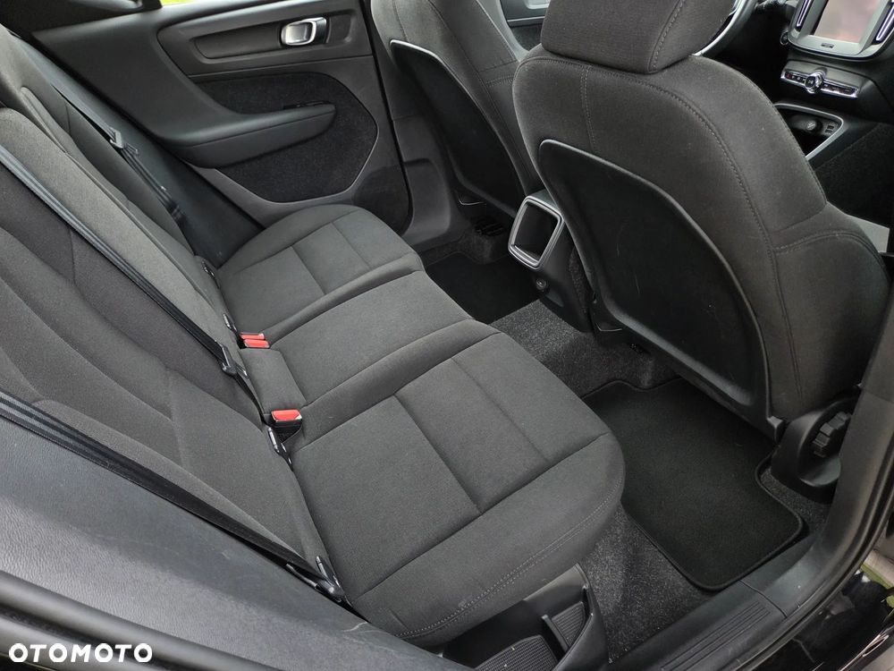 Volvo XC 40 T3 - 12