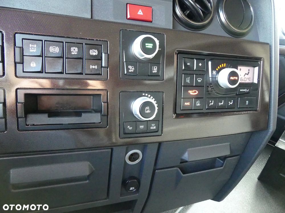 Renault T520 13L / EURO 6 / LOW DECK / AUTOMAT / NISKI PRZEBIEG / - 34