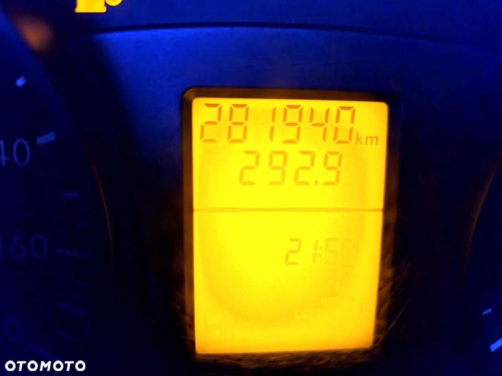 Mercedes-Benz Sprinter - 18