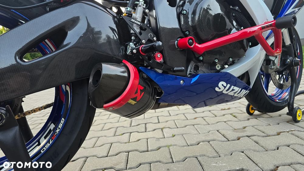 Suzuki GSX-R - 7