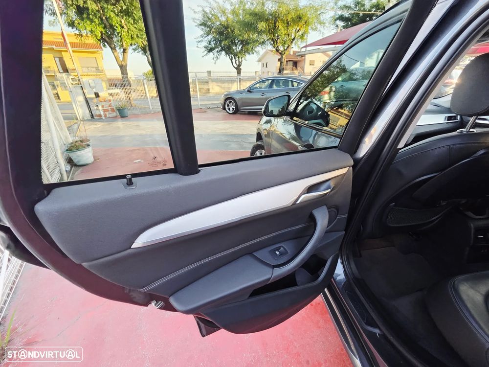 BMW X1 20 d xDrive Auto Line Sport - 22