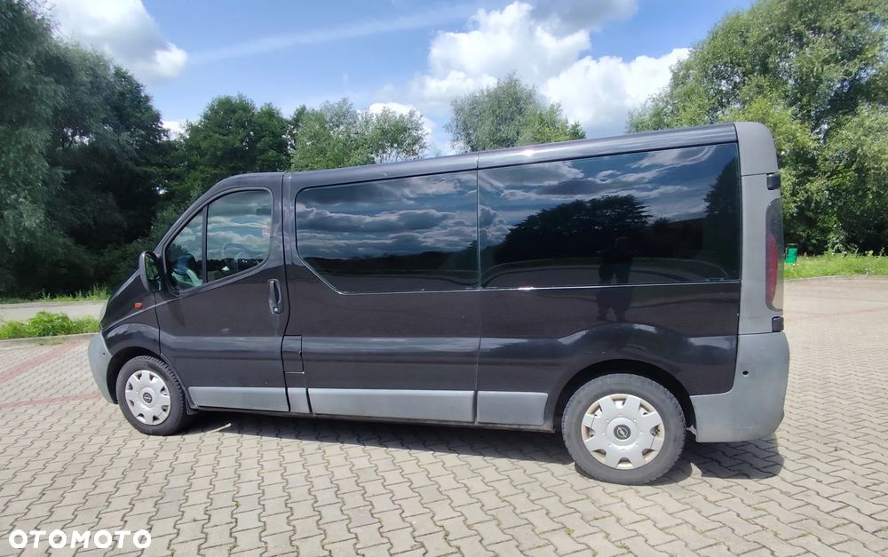 Opel Vivaro L2H1 2.9t - 4