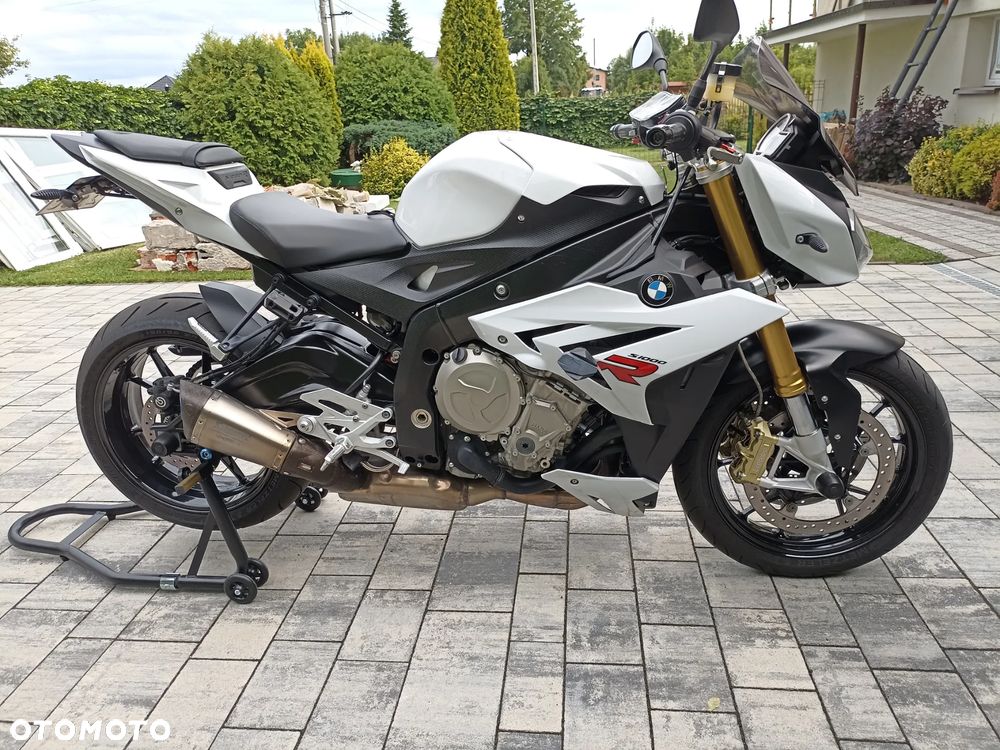 BMW S - 16