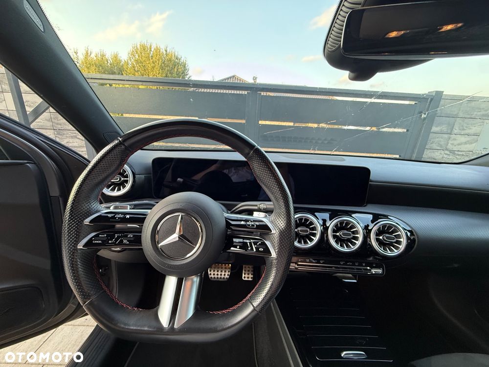 Mercedes-Benz Klasa A 220 4-Matic AMG Line 7G-DCT - 7