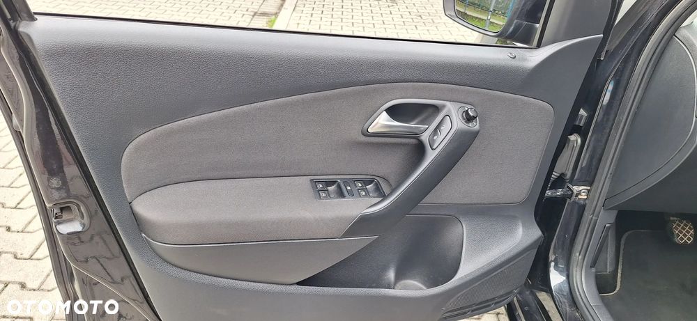 Volkswagen Polo - 9