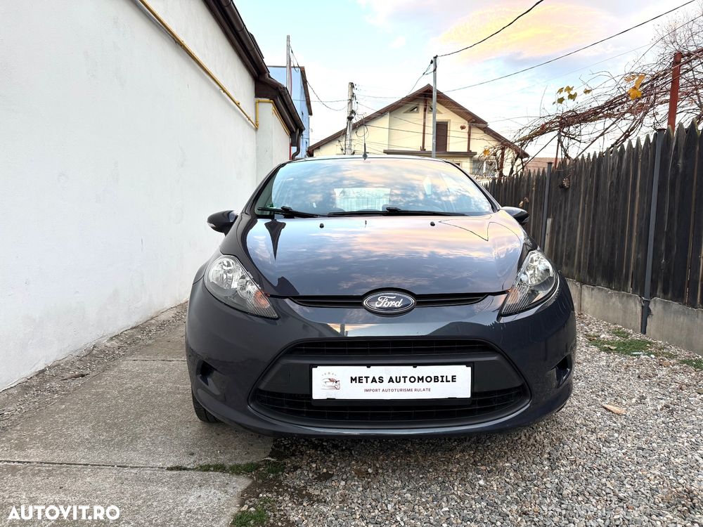 Ford Fiesta 1.6 TDCI Champions Edition - 11