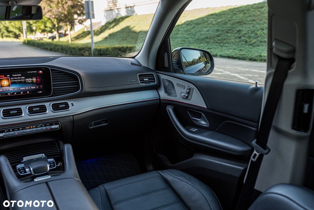 Mercedes-Benz GLE - 29