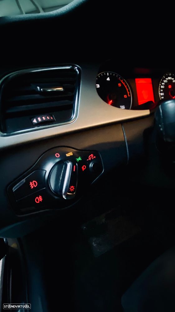 Audi A4 Avant 2.0 TDi S-line - 14