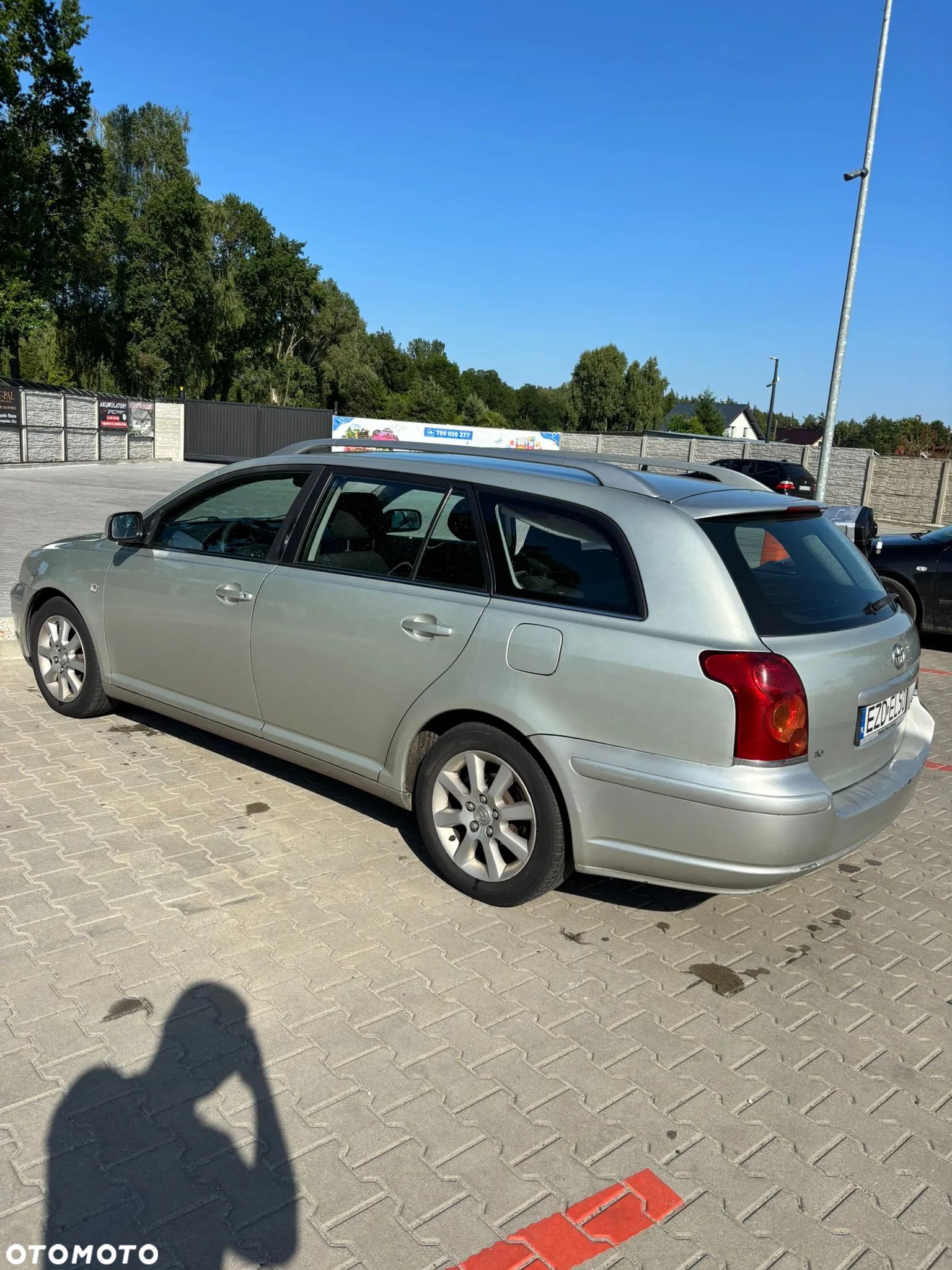 Toyota Avensis - 1