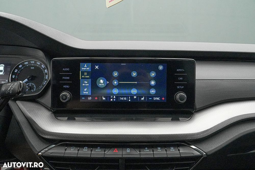 Skoda Octavia 2.0 TDI DSG Style - 22