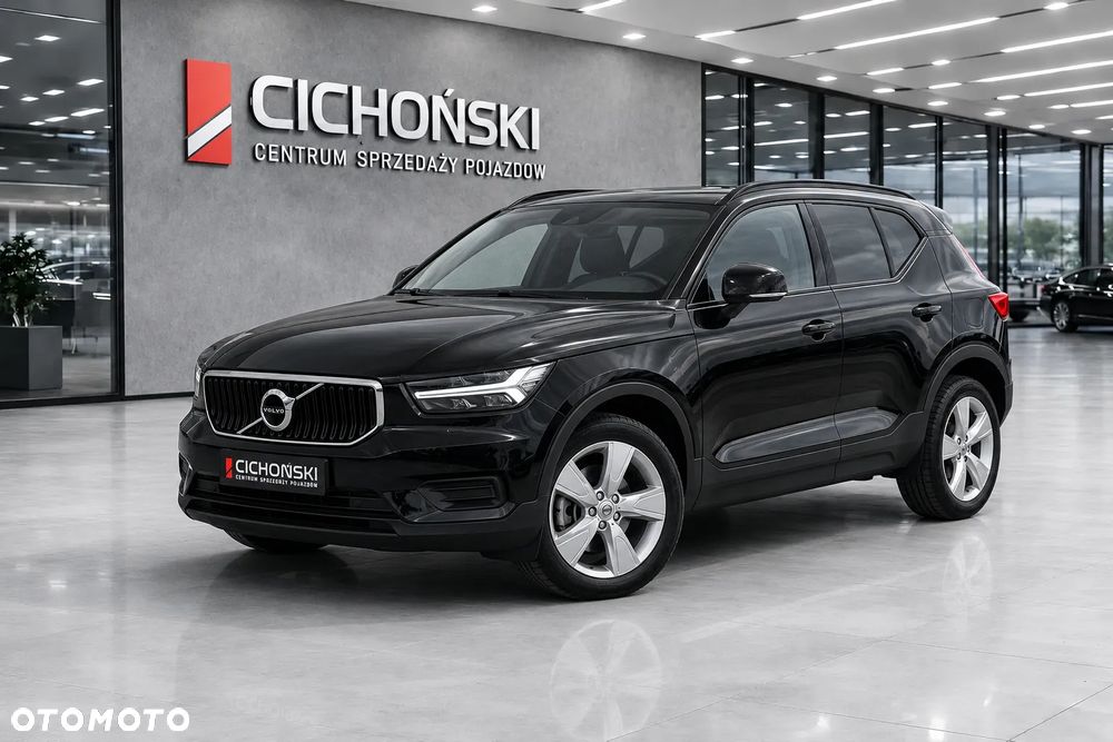 Volvo XC 40 T3 Momentum Pro - 1