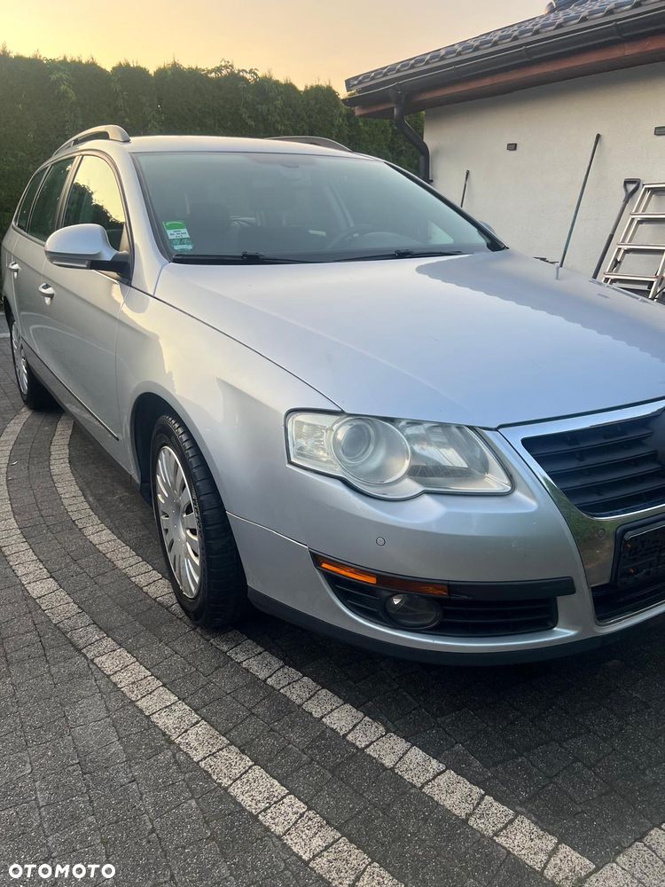Volkswagen Passat 2.0 TDI DPF Comfortline - 8