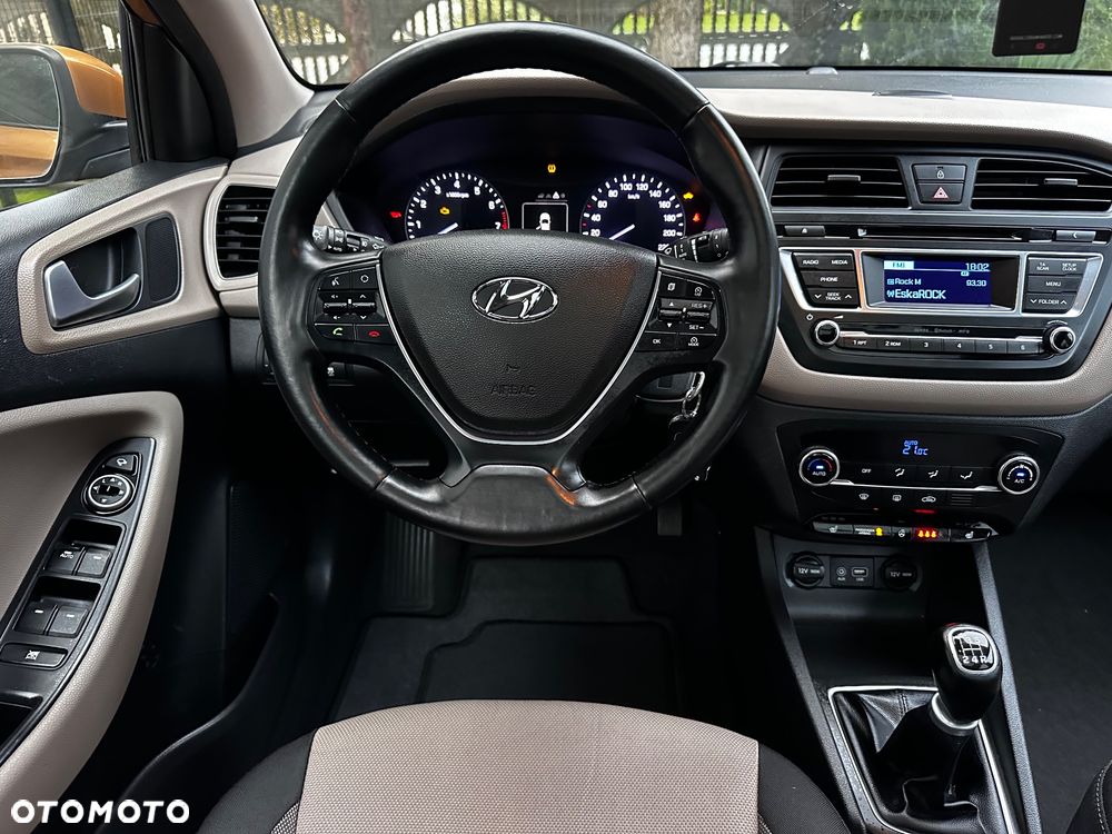 Hyundai i20 blue 1.2 YES!+ - 25
