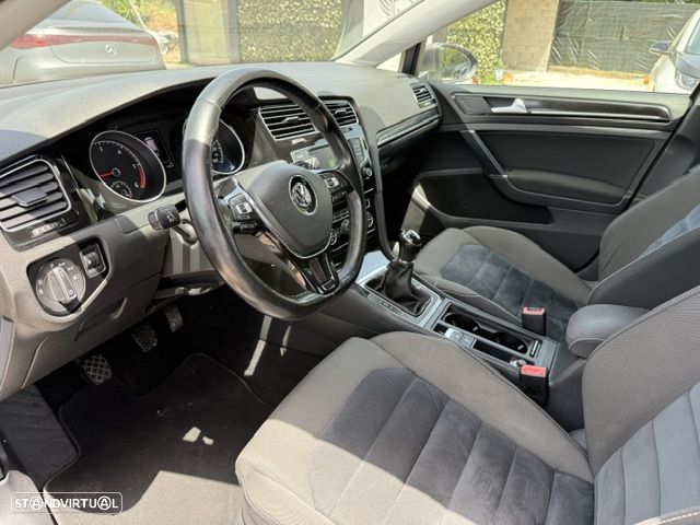 VW Golf Variant 1.6 TDi Highline - 21