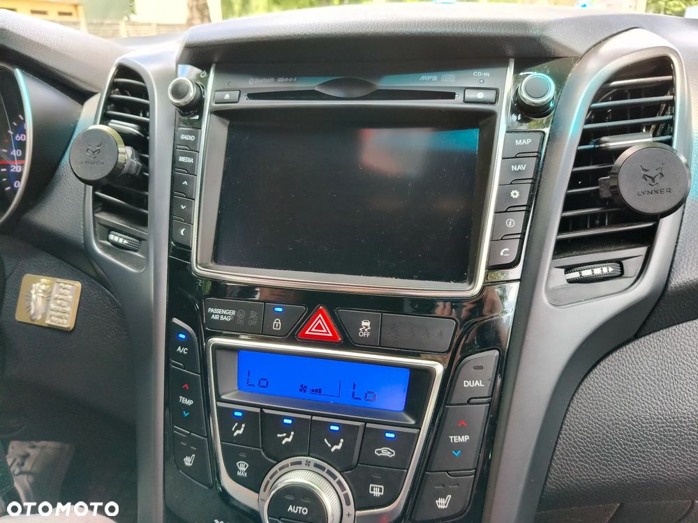 Hyundai i30 blue 1.6 GDI Passion - 5