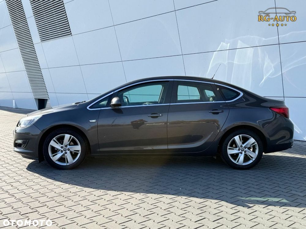 Opel Astra - 14