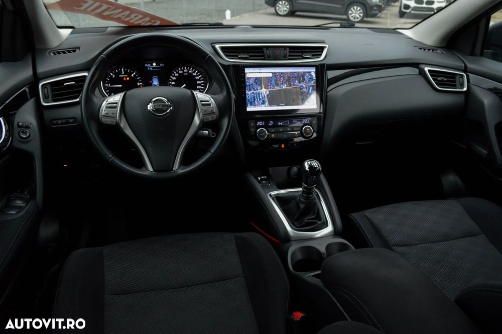 Nissan Qashqai 1.5 DCI N-Connecta - 27