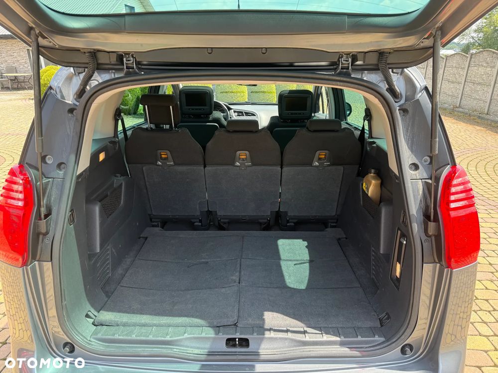 Peugeot 5008 1.6 THP Premium - 11
