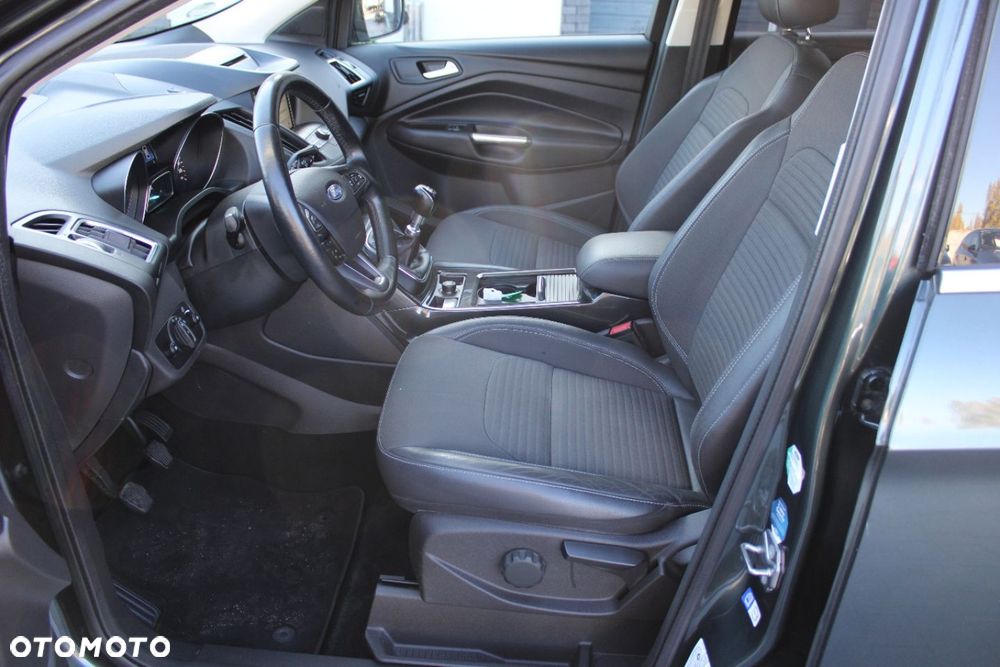 Ford Kuga - 18