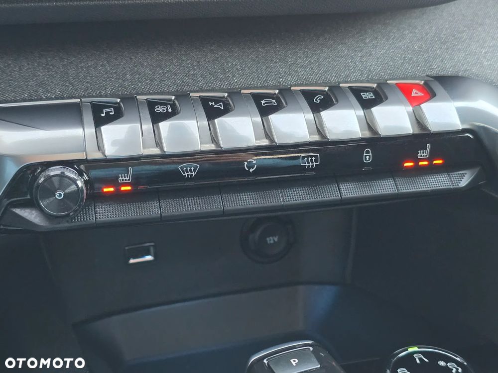 Peugeot 3008 1.6 PureTech GPF Crossway S&S EAT8 - 19