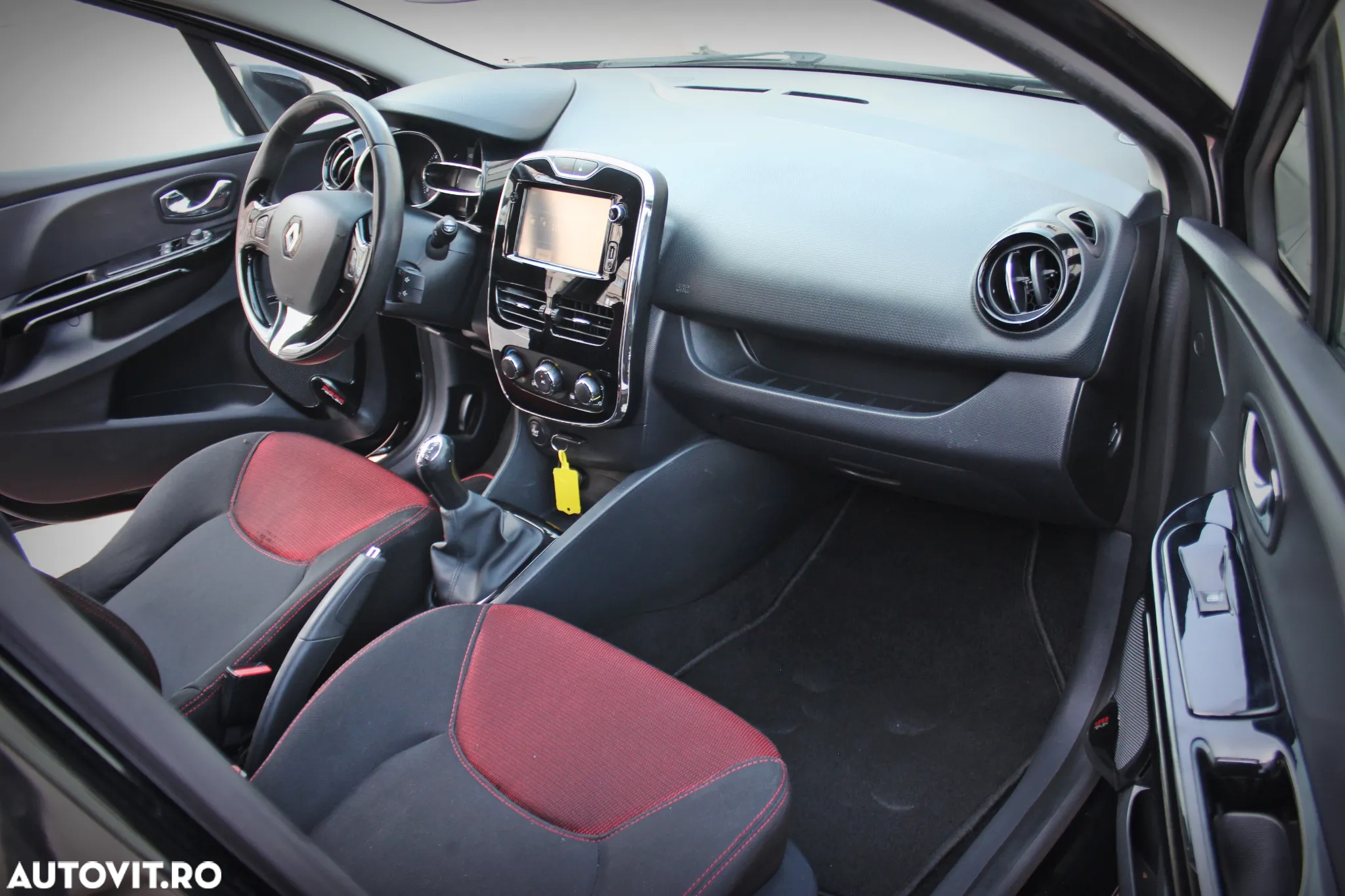 Renault Clio (Energy) TCe 90 Start & Stop LIMITED - 16