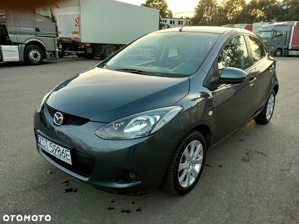 Mazda 2 - 3