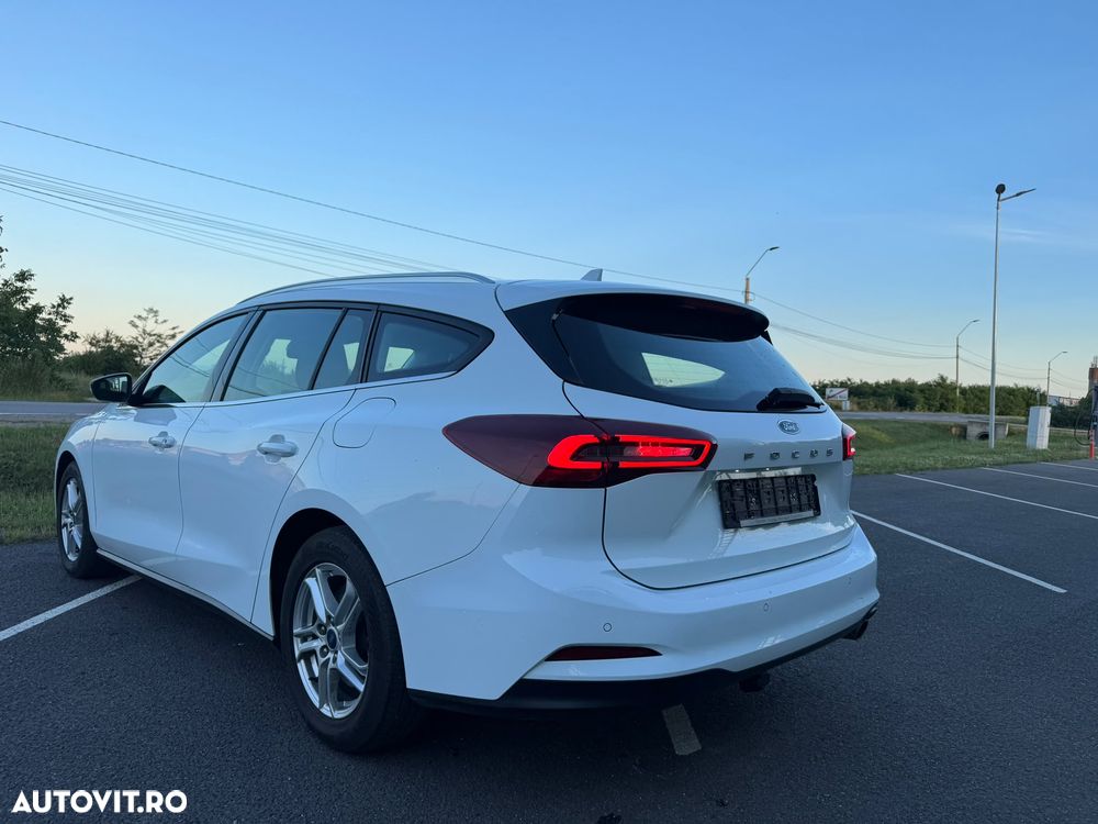 Ford Focus 1.5 EcoBlue Start-Stopp-System Aut. TITANIUM STYLE - 4