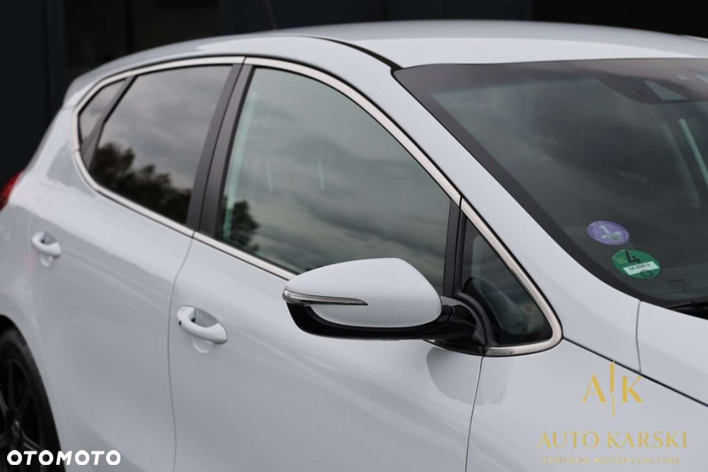 Kia Ceed - 16