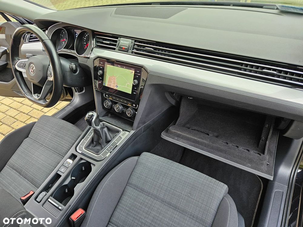 Volkswagen Passat 1.5 TSI EVO Business - 26