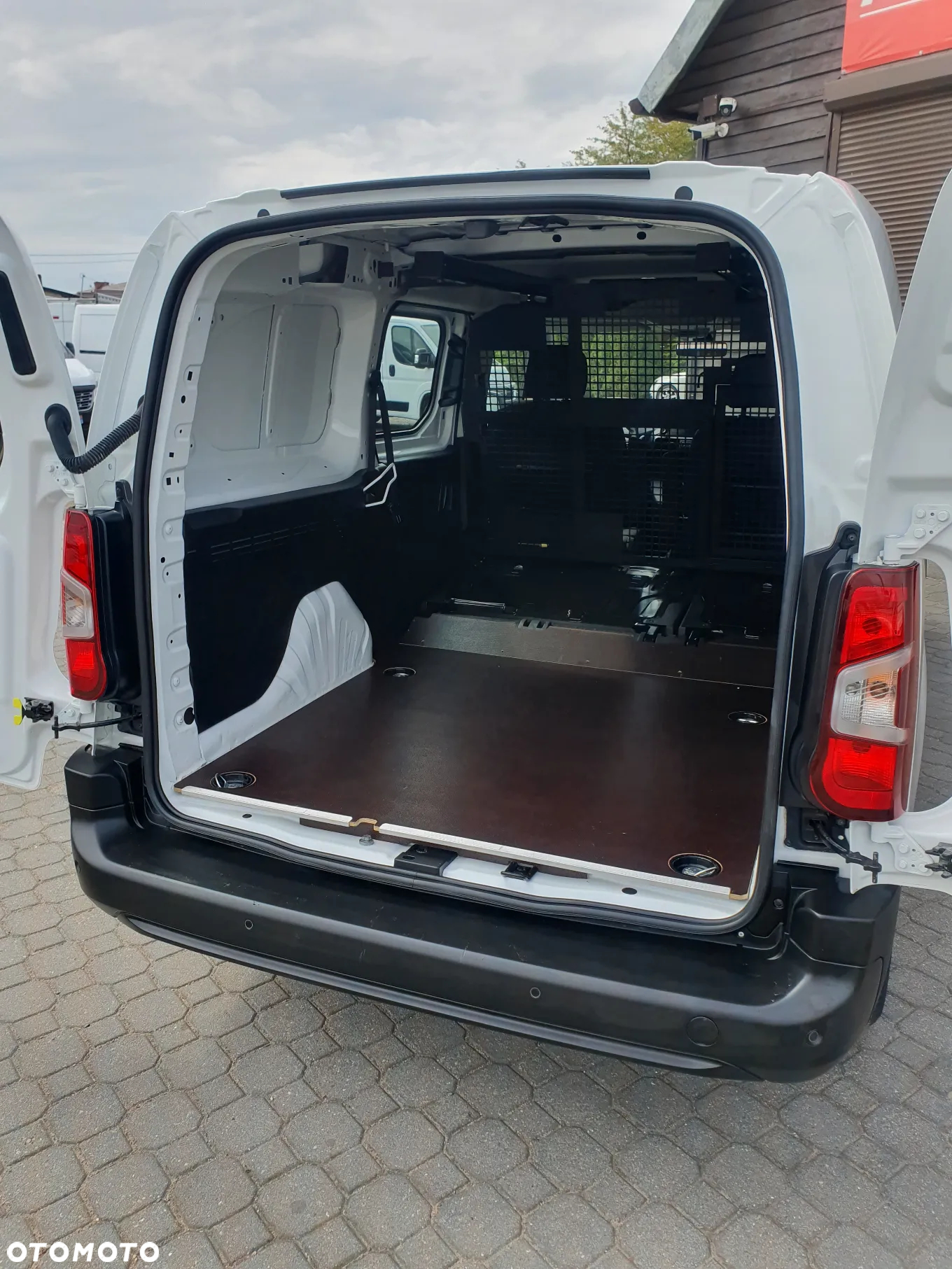 Peugeot Partner - 13