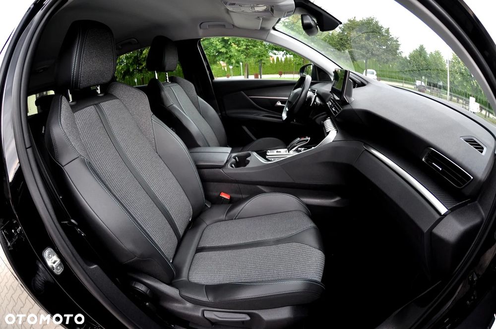 Peugeot 3008 1.5 BlueHDi Allure S&S EAT8 - 19