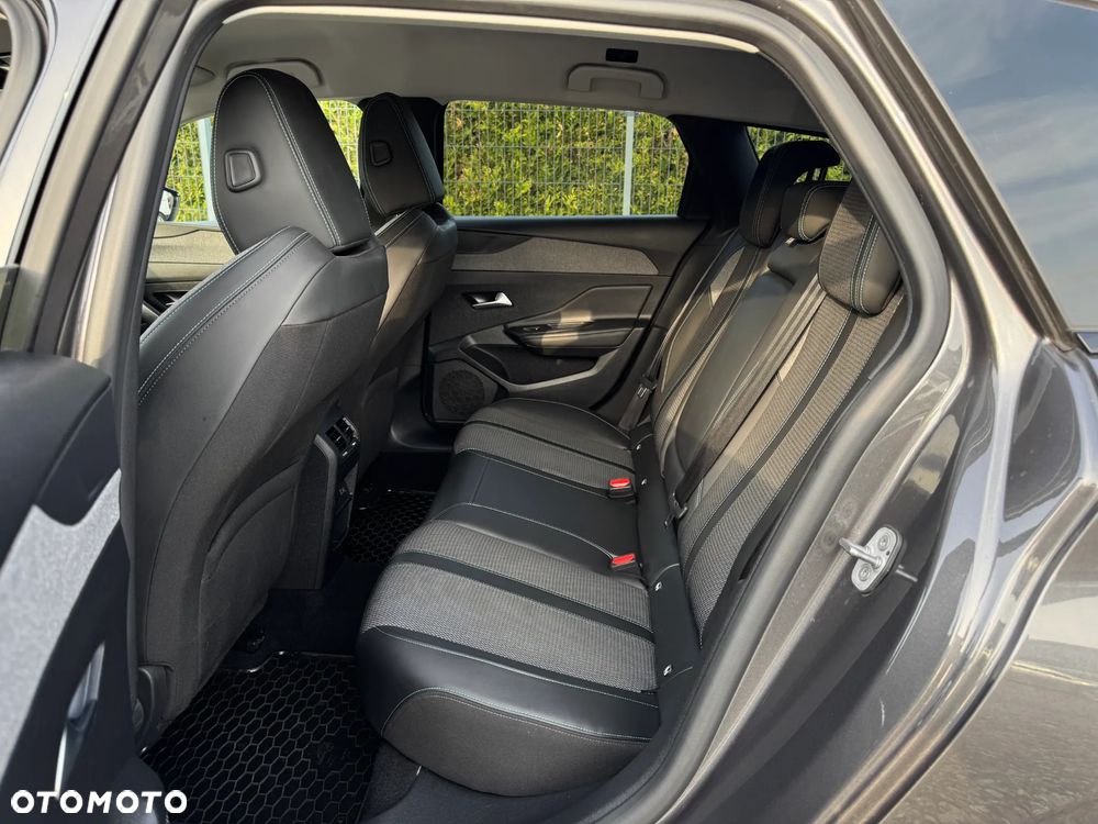 Peugeot 308 1.5 BlueHDi Allure S&S EAT8 - 28