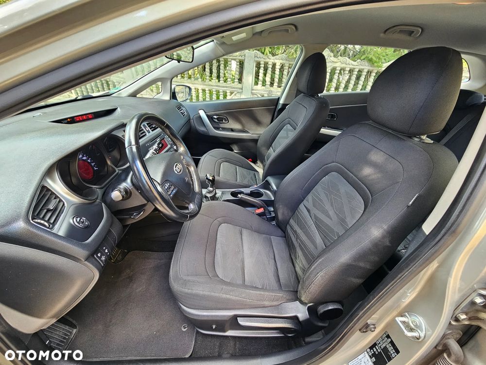 Kia Ceed 1.4 CVVT Attract - 8