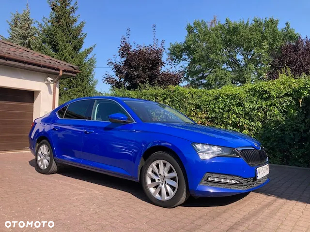 Skoda Superb 2.0 TDI SCR Ambition DSG - 2