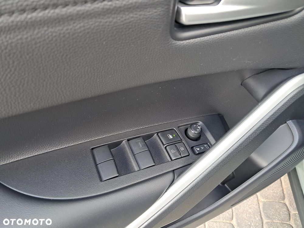Toyota Corolla Cross 2.0 Hybrid Executive - 16
