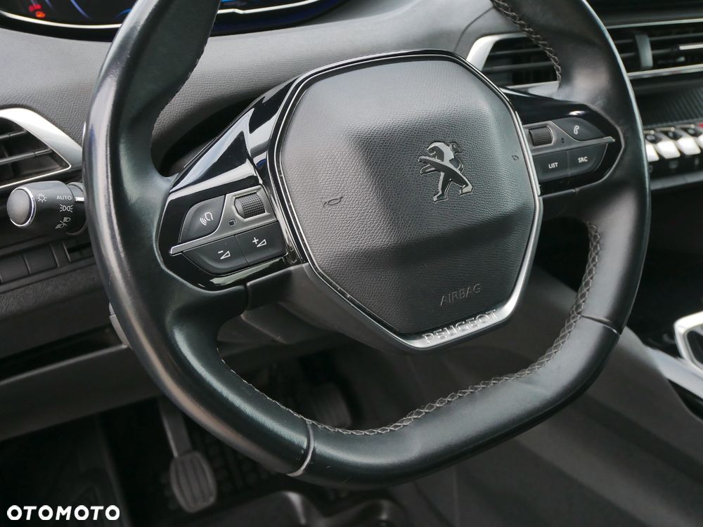 Peugeot 3008 1.5 BlueHDi Allure S&S - 20