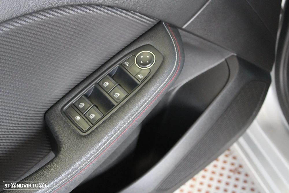 Renault Clio 1.0 TCe RS Line - 27