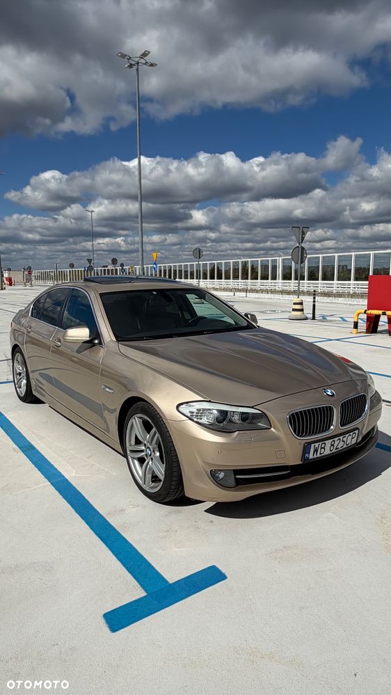 BMW Seria 5 525d - 2