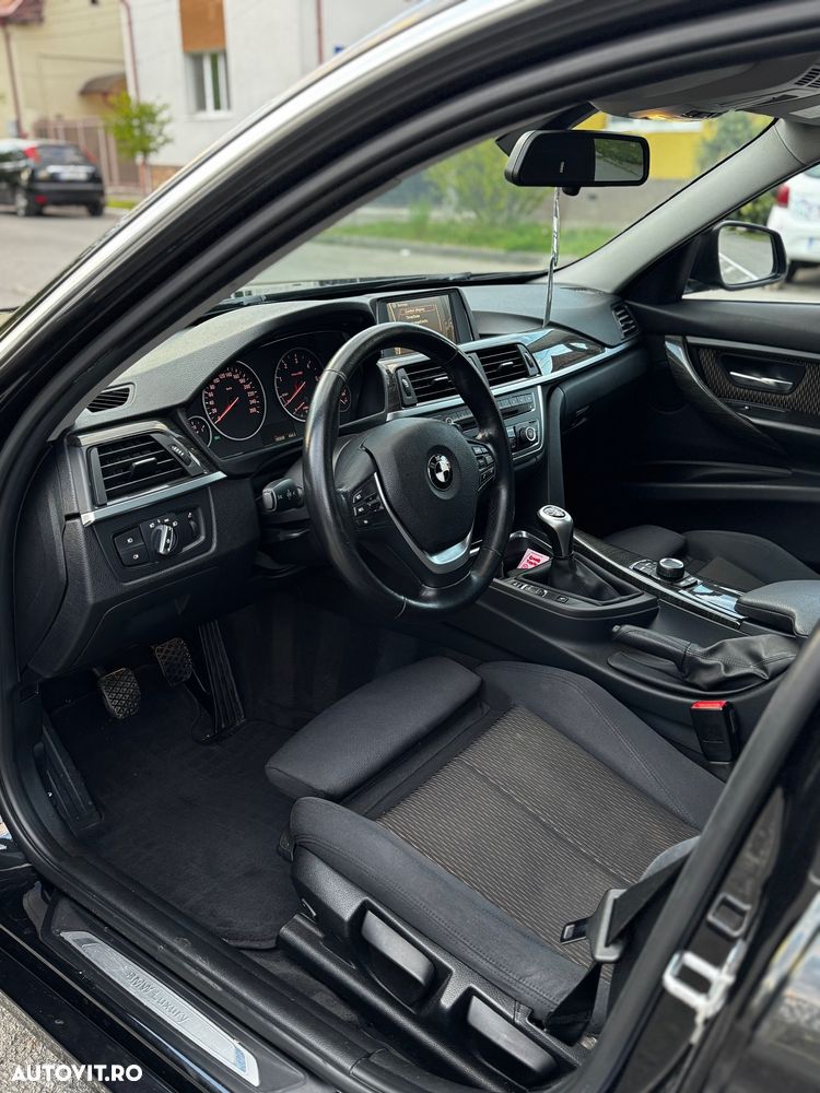 BMW Seria 3 320d Luxury Line - 7