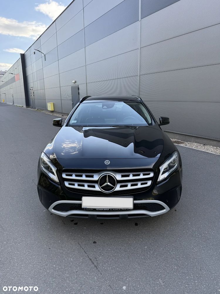 Mercedes-Benz GLA 200 7G-DCT - 8