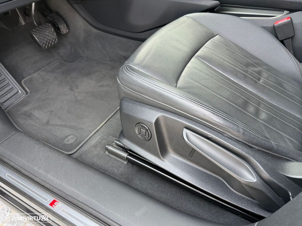 Audi e-tron 55 quattro S line - 13