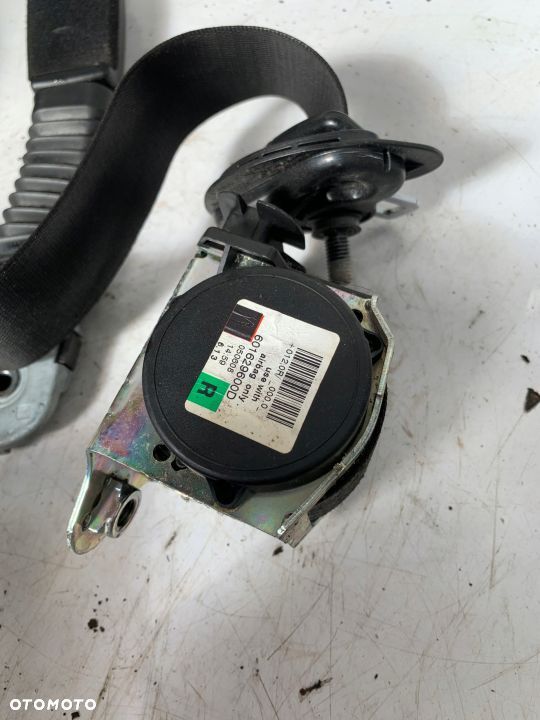 NAPINACZ DOPINACZ PASA PRAWY BMW E60 UK - 2